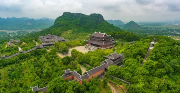 Hạ Long – Bái Đính – Tràng An – Tam Chúc 2N1Đ