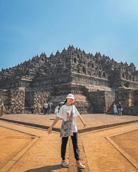 13 Địa điểm du lịch Indonesia khiến bạn si mê không lối thoát 13 Địa điểm du lịch Indonesia khiến bạn si mê không lối thoát