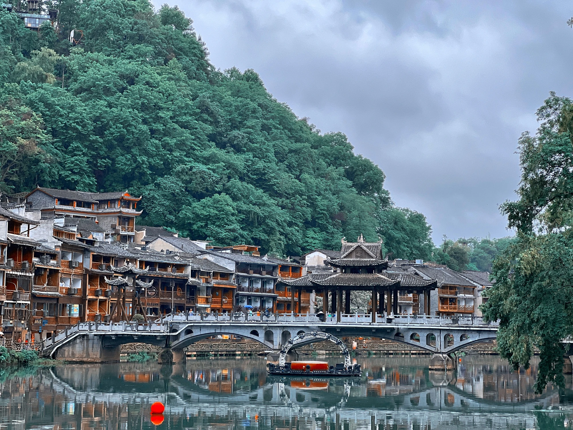 Tour Trương Gia Giới - Phượng Hoàng Cổ Trấn 6 ngày đường bộ Hà Nội - Nam Ninh - Trương Gia Giới - Phượng Hoàng Cổ Trấn - Phù Dung Trấn Tour Trương Gia Giới - Phượng Hoàng Cổ Trấn 6 ngày đường bộ Hà Nội - Nam Ninh - Trương Gia Giới - Phượng Hoàng Cổ Trấn - Phù Dung Trấn