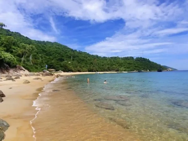 Top 10 địa điểm tham quan Đà Nẵng vô cùng hấp dẫn Top 10 địa điểm tham quan Đà Nẵng vô cùng hấp dẫn