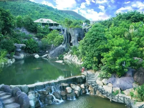 Top 10 địa điểm tham quan Đà Nẵng vô cùng hấp dẫn Top 10 địa điểm tham quan Đà Nẵng vô cùng hấp dẫn