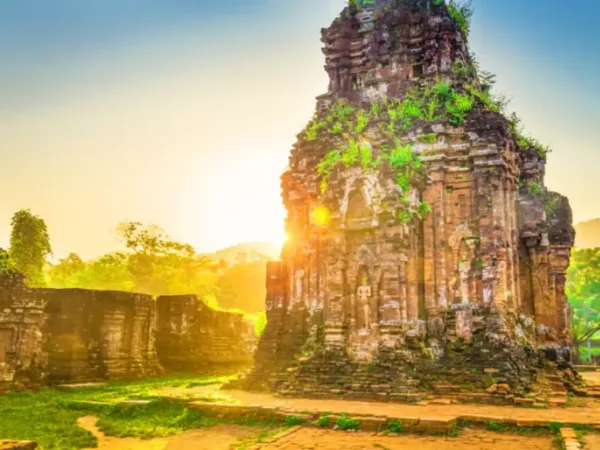 Top 10 địa điểm tham quan Đà Nẵng vô cùng hấp dẫn Top 10 địa điểm tham quan Đà Nẵng vô cùng hấp dẫn