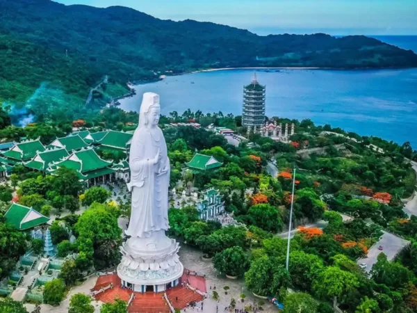 Top 10 địa điểm tham quan Đà Nẵng vô cùng hấp dẫn Top 10 địa điểm tham quan Đà Nẵng vô cùng hấp dẫn