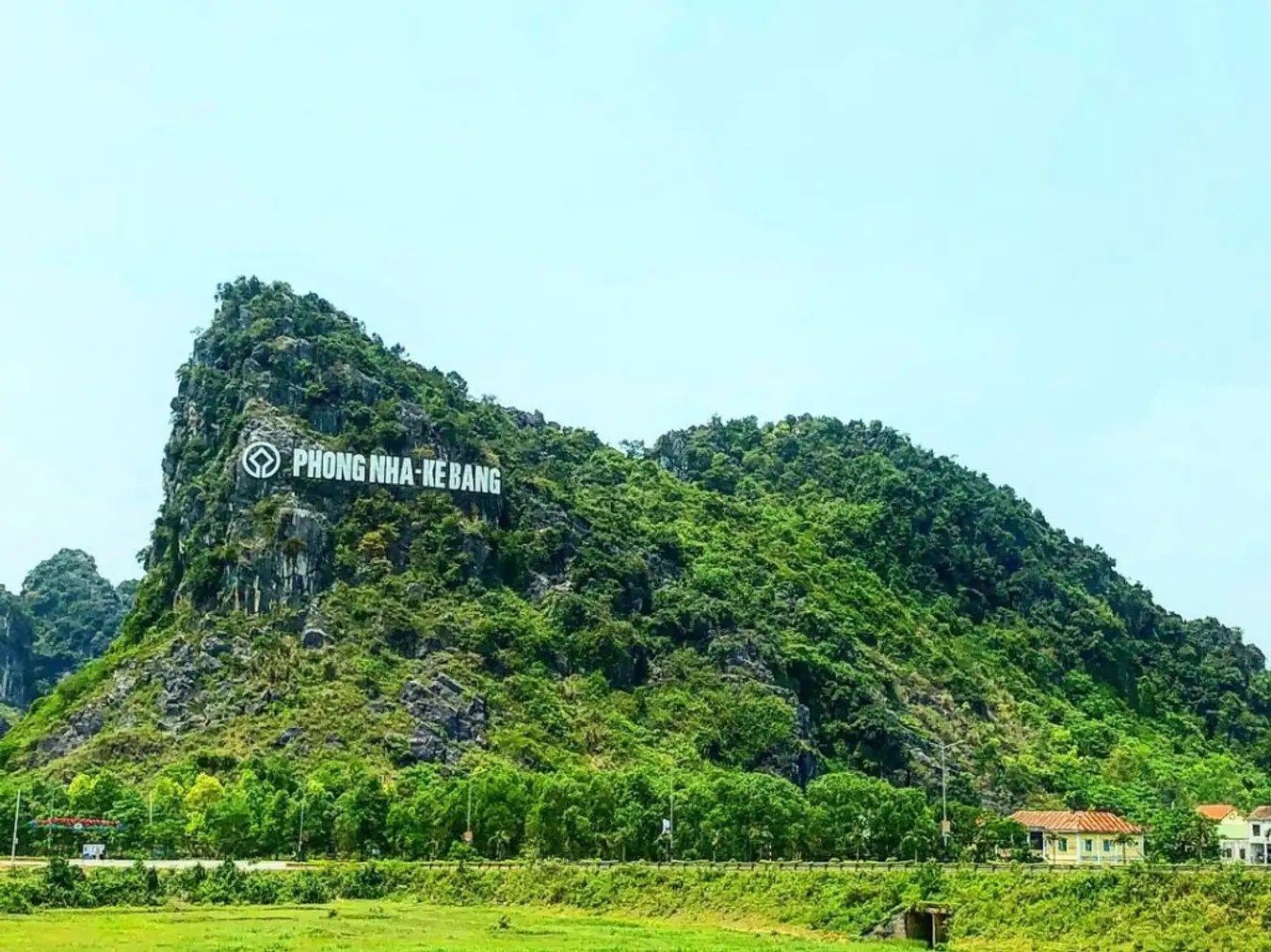 Hạ Long – Quảng Bình – Quảng Trị 4N3Đ