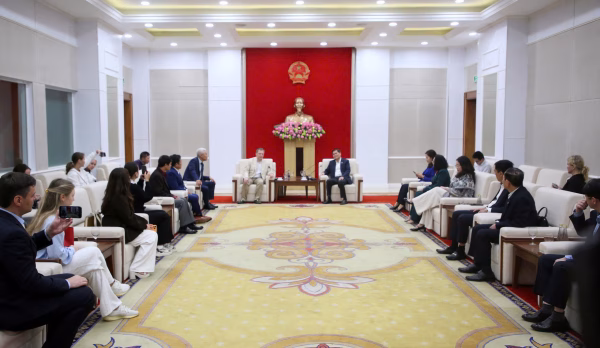 Quảng Ninh – Khánh Hòa bắt tay thị trường Nga: Mở hướng đón dòng khách quốc tế mới